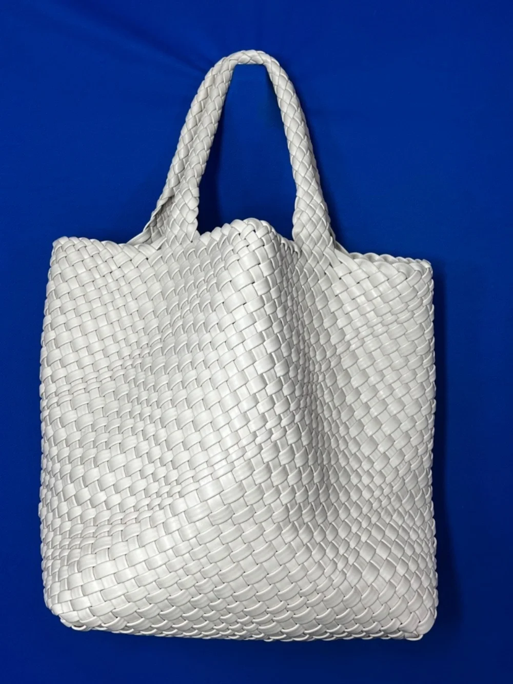 Like New |•Cute Summer Latice Bucket Bag w/ Matching Pocket Bag 11x7•|